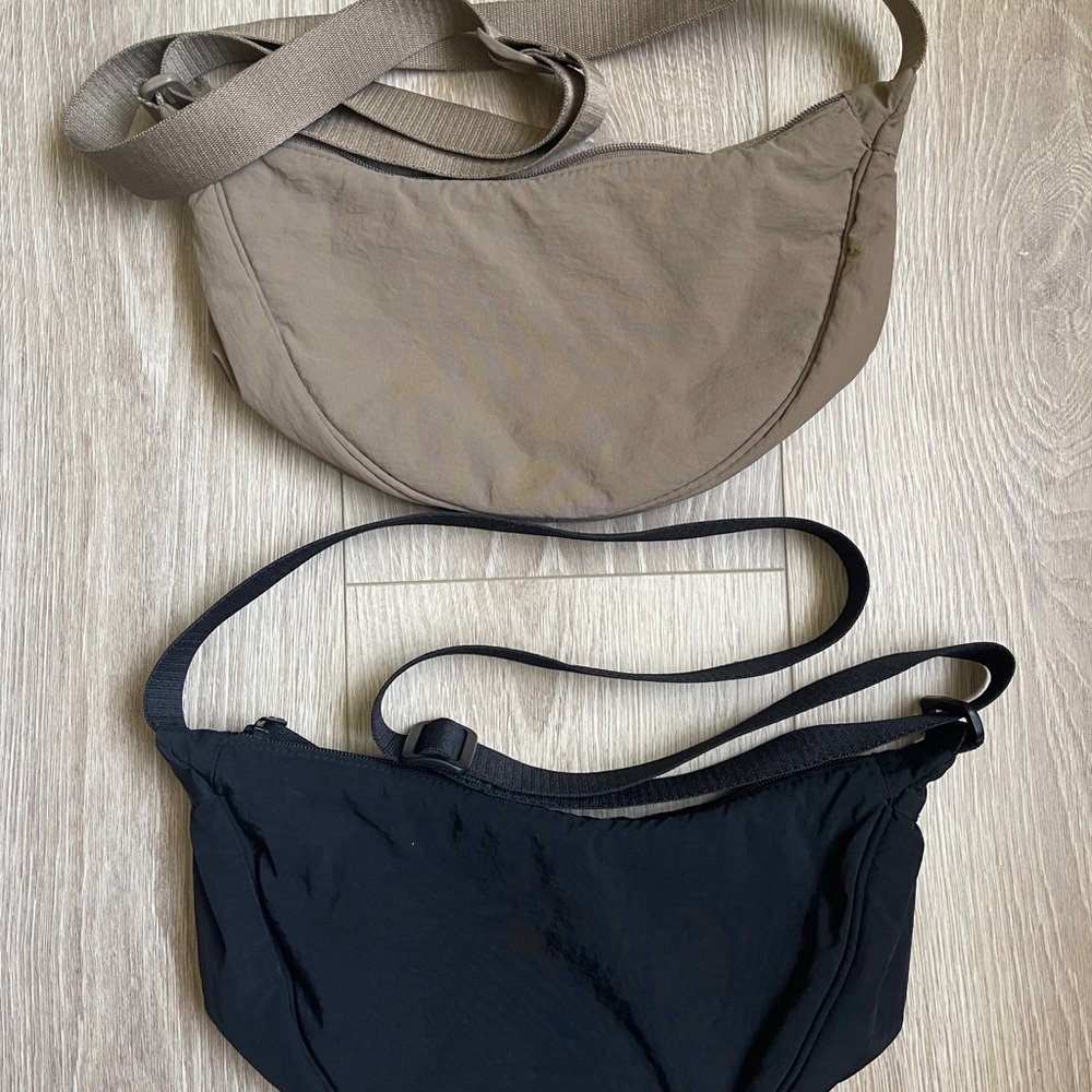Uniqlo Black and beige Round Shoulder Bag